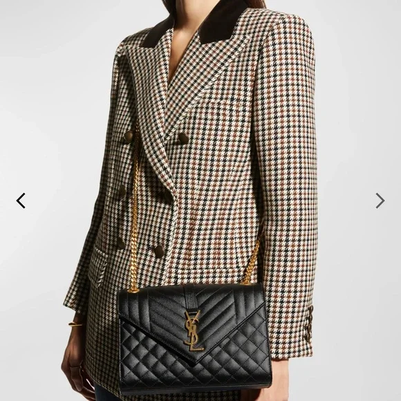 Black medium YSL crossbody - Picture 4 of 5